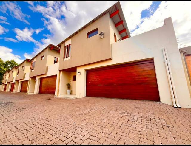 3 BEDROOM TOWNHOUSE FOR SALE IN POLOKWANE CENTRAL